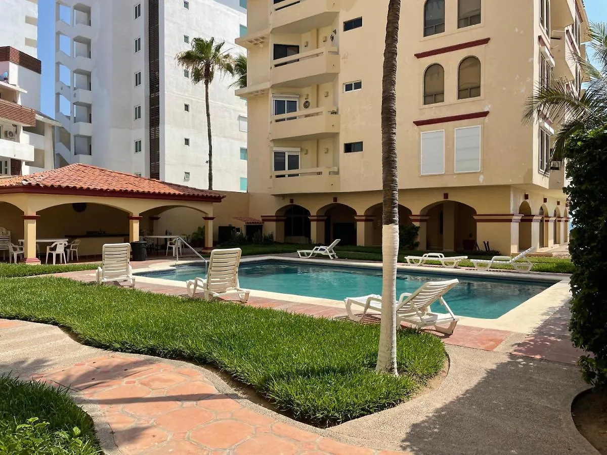 Departamento Comodo A Pie De Playa By G P S Rentas Mazatlan 0*,